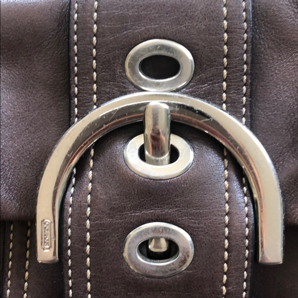 Coach - Picture 2 of 8